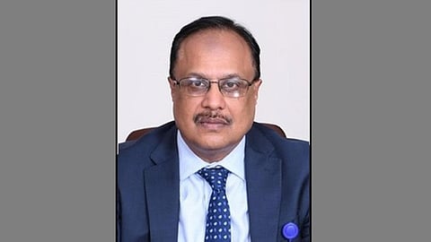 Alt="LIC Managing Director"