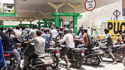 Alt="Maharashtra Fuel Panic Buying"