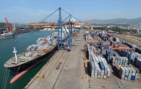Alt="JNPA Container Movement"