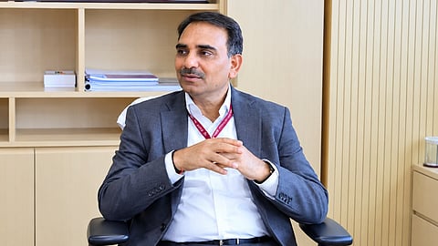Alt="Alok Tiwari (IRSE) takes additional charge as Managing Director of DFCCIL"