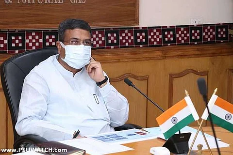 Oil & gas companies told to raise production; 50 BCM gas & 40 MT crude oil by FY24