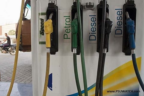 Govt eases guidelines for licence to sell petrol and diesel to retail, bulk users