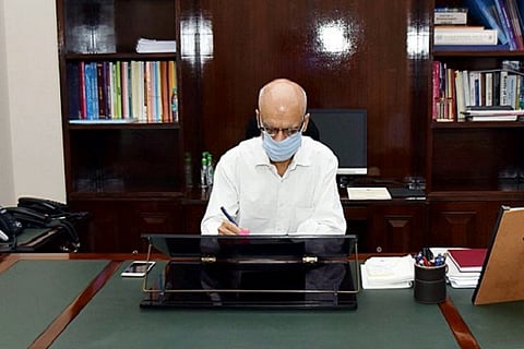 Tarun Bajaj (IAS) gets additional charge as DEA Secretary
