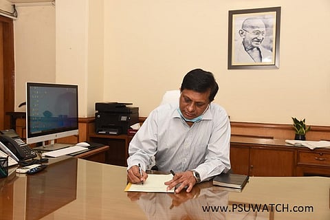 Apurva Chandra (IAS) takes charge as Secretary at Ministry of Labour and Employment