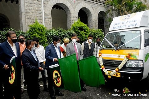 GAIL provides 18 CNG vehicles to Bengaluru Municipality for waste collection