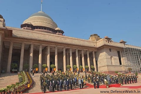President Kovind witnesses ceremonial change-over of Army Guard battalion