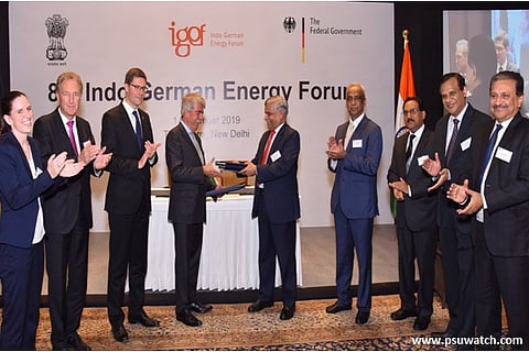 PFC signs loan pact for EUR 200 mn with Germany’s KfW