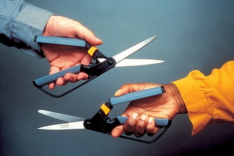 Govt slashes corporate tax to 25.17% for domestic companies