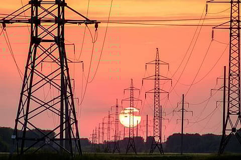 Govt to states: Allow automatic pass-through of increased power cost to discoms, consumers