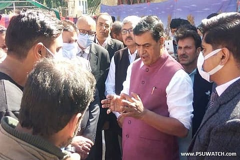 RK Singh visits dam site of NHPC Kishanganga Power Station