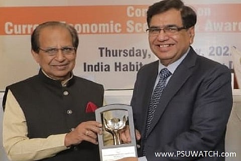 SCOPE DG conferred with ‘Outstanding Leadership Award’ by IES