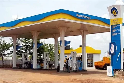 Failed theft bid leads to leakage of diesel pipeline of BPCL in Thane