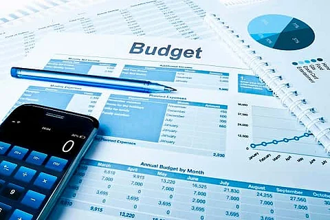 Budget to focus on fiscal consolidation, cap fiscal gap at 5.9%: Report