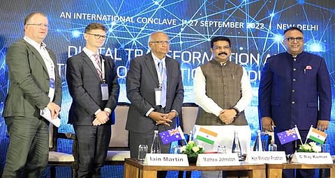 धर्मेन्द्र प्रधान ने "डिजिटल ट्रांसफॉर्मेशन एण्ड इंटरनेशनलाइजेशन ऑफ हायर एजुकेशन" विषय पर अंतर्राष्ट्रीय सम्मेलन में भाग लिया