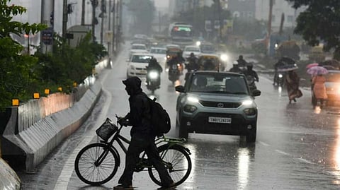 The weather changed again in North India, icy winds started blowing due to snowfall in the hilly states; read weather update