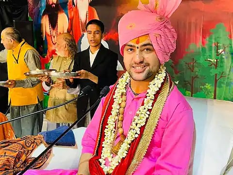 बागेश्वर धाम के धीरेंद्र कृष्ण शास्त्री फिर घिरे विवादो में,अंध श्रद्धा निर्मूलन समिति ने लगाये आरोप