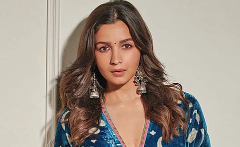 Her simplicity is discussed in the glamor world, seeing these 5 no makeup looks of Alia Bhatt, you too will fall in love with her.