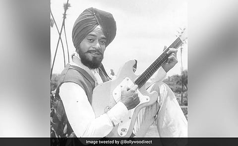 How could you recognize this actor of Sholay with guitar and turban in his hands, his name is counted among the legendary actors of Bollywood