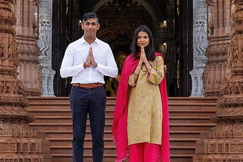 British PM at Akshardham temple with Akshata idol