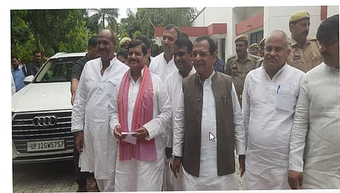 'Police threatening voters in Ghosi', Shivpal Yadav complains to IG Azamgarh
