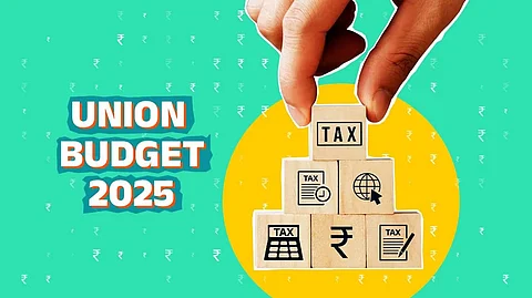 आज भारत की विकास यात्रा का एक महत्त्वपूर्ण पड़ाव है! ये 140 करोड़ भारतीयों की आकांक्षाओं का बजट है, ये हर भारतीय के सपनों को पूरा करने वाला बजट है। हमने कई सेक्टर्स युवाओ के लिए खोल दिए हैं। सामान्य नागरिक, विकसित भारत के मिशन को ड्राइव करने वाला है। यह बजट एक फ़ोर्स मल्टीप्लायर है। यह बजट सेविंग्स को बढ़ाएगा, इन्वेस्टमेंट को बढ़ाएगा, कंजम्पशन को बढ़ाएगा और ग्रोथ को भी तेज़ी से बढ़ाएगा। मैं वित्तमंत्री निर्मला सीतारमण जी और उनकी पूरी टीम को इस जनता जर्नादन का बजट, पीपल्स का बजट, इसके लिए बहुत-बहुत बधाई देता हूँ।
साथियों,
आमतौर पर बजट का फोकस इस बात पर रहता है कि सरकार का खजाना कैसे भरेगा, लेकिन ये बजट उससे बिल्कुल उल्टा है। लेकिन ये बजट देश के नागरिकों की जेब कैसे भरेगी, देश के नागरिकों की बचत कैसे बढेगी और देश के नागरिक विकास के भागीदार कैसे बनेंगे, ये बजट इसकी एक बहुत मजबूत नींव रखता है।
साथियों,
इस बजट में रीफॉर्म की दिशा में महत्वपूर्ण कदम उठाये गए हैं। न्यूक्लियर एनर्जी में प्राइवेट सेक्टर को बढ़ावा देने का निर्णय बहुत ही ऐतिहासिक है। ये आने वाले समय में सिविल न्यूक्लियर एनर्जी का बड़ा योगदान देश के विकास में सुनिश्चित करेगा। बजट में रोजगार के सभी क्षेत्रों को हर प्रकार से प्राथमिकता दी गई है। लेकिन मैं दो चीजों पर ध्यान आकर्षित कराना चाहूंगा, उन रीफॉर्म्स की मैं चर्चा करना चाहूँगा, जो आने वाले समय में बहुत बड़ा परिवर्तन लाने वाले हैं। एक- इंफ्रास्ट्रक्चर स्टेटस देने के कारण भारत में बड़े शिप्स के निर्माण को बढ़ावा मिलेगा, आत्मनिर्भर भारत अभियान को गति मिलेगी और हम सब जानते हैं कि शिप बिल्डिंग सर्वाधिक रोजगार देने वाल क्षेत्र है। उसी प्रकार से देश में टूरिज्म के लिए बहुत संभावना है। महत्वपूर्ण 50 टूरिस्ट डेस्टिनेशन्स, वहां पर जो होटल्स बनाएंगे, उस होटल को पहली बार इंफ्रास्ट्रक्चर के दायरे में लाकर टूरिज्म पर बहुत बल दिया है। इससे होस्पिटैलिटी सेक्टर को जो रोजगार का बहुत बड़ा क्षेत्र है और टूरिज्म जो रोजगार का सबसे बड़ा क्षेत्र है, एक प्रकार से चारों तरफ रोजगार के अवसर पैदा करने करने वाला ये क्षेत्र को ऊर्जा देने वाला काम करेगा। आज देश, विकास भी, विरासत भी इस मंत्र को लेकर चल रहा है। इस बजट में भी इसके लिए भी बहुत महत्वपूर्ण और ठोस कदम उठाए गए हैं। एक करोड़ पांडुलिपियों के संरक्षण के लिए, manuscript के लिए ज्ञान भारतम मिशन लॉन्च किया गया है। साथ ही, भारतीय ज्ञान परंपरा से प्रेरित एक नेशनल डिजिटल रिपॉजटरी बनाई जाएगी। यानी टेक्नोलॉजी का भरपूर उपयोग किया जाएगा और हमारा जो परंपरागत ज्ञान है, उसमें से अमृत निचोड़ने का भी काम होगा।
साथियों,
बजट में किसानों के लिए जो घोषणा हुई है वो कृषिक्षेत्र और समूची ग्रामीण अर्थव्यवस्था में नई क्रांति का आधार बनेगी। पीएम धन-धान्य कृषि योजना के तहत 100 जिलों में सिंचाई और इनफ्रास्ट्रक्चर का development होगा, किसान क्रेडिट कार्ड की लिमिट 5 लाख तक होने से उन्हें ज्यादा मदद मिलेगी।
साथियों,
अब इस बजट में 12 लाख रुपए तक की आय को टैक्स से मुक्त कर दिया गया है। सभी आय वर्ग के लोगों के लिए टैक्स में भी कमी की गई है। इसका बहुत बड़ा फायदा हमारे मिडिल क्लास को, नौकरी पेशे करने वाले जिनकी आय बंधी हुई है, ऐसे लोगों को मिडिल क्लास को इससे बहुत बड़ा लाभ होने वाला है। उसी प्रकार से जो नए-नए प्रोफेशन में आए हैं, जिनको नए नए जॉब मिले हैं, इनकम टैक्स की ये मुक्ति उनके लिए एक बहुत बड़ा अवसर बन जाएगी।
साथियों,
इस बजट में मैन्युफैक्चरिंग पर 360 डिग्री फोकस है, ताकि Entrepreneurs को, MSMEs को, छोटे उद्यमियों को मजबूती मिले और नई Jobs पैदा हों। नेशनल मैन्युफैक्चरिंग मिशन से लेकर क्लीनटेक, लेदर, फुटवियर, टॉय इंडस्ट्री जैसे अनेक सेक्टर्स को विशेष समर्थन दिया गया है। लक्ष्य साफ है कि भारतीय प्रोडक्ट्स, ग्लोबल मार्केट में अपनी चमक बिखेर सकें।
साथियों,
राज्यों में इन्वेस्टमेंट का एक वाइब्रेंट कंपटीटिव माहौल बने, इस पर बजट में विशेष जोर दिया गया है। MSMEs और स्टार्टअप्स के लिए क्रेडिट गारंटी को दोगुना करने की घोषणा भी हुई है। देश के SC, ST और महिला उद्यमी, जो नए उद्यमी बनना चाहते हैं, उनको 2 करोड़ रुपए तक के लोन की योजना भी लाई गई है और वो भी बिना गारंटी। इस बजट में, new age इकॉनॉमी को ध्यान में रखते हुए gig workers के लिए बहुत बड़ी घोषणा की गई है। पहली बार gig workers, का ई-श्रम पोर्टल पर रजिस्ट्रेशन किया जाएगा। इसके बाद इन साथियों को स्वास्थ्य सेवा और दूसरी सोशल सिक्योरिटी स्कीम्स का लाभ मिलेगा। ये डिग्निटी ऑफ लेबर इसके प्रति, श्रमेव जयते के प्रति सरकार के कमिटमेंट को दर्शाता है। रेगुलेटरी रिफॉर्म्स से लेकर फाइनांशियल रिफॉर्म्स जन विश्वास 2.0 जैसे कदमों से मिनिमम गवर्नमेंट और ट्रस्ट बेस्ड गवर्नेंस के हमारे कमिटमेंट को और बल मिलेगा।
साथियों,
ये बजट न केवल देश की वर्तमान आवश्यकताओं को ध्यान में रखता है, बल्कि हमें भविष्य की तैयारी करने में भी मदद करता है। स्टार्टअप के लिए डीप टेक फंड, जियोस्पेशियल मिशन और न्यूक्लियर एनर्जी मिशन ऐसे ही महत्वपूर्ण कदम हैं। मैं सभी देशवासियों को एक बार फिर इस ऐतिहासिक पीपल्स बजट की बधाई देता हूँ और फिर एक बार वित्त मंत्री जी को भी बहुत-बहुत बधाई देता हूं। बहुत-बहुत धन्यवाद!