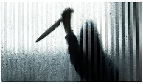 Meerut, March 27, 2025 — In a bizarre and disturbing incident from Uttar Pradesh's Meerut district, a woman allegedly threatened to chop her husband into pieces and seal him inside a drum following repeated disputes over his alcohol addiction.
According to local police officials, the woman, frustrated by her husband’s daily drinking habits and frequent violent behavior, issued the threat during a heated argument at their residence in the Shastri Nagar area. Neighbors reportedly heard the altercation and informed the police.
Sources revealed that the woman claimed she had endured years of domestic abuse and financial hardship due to her husband's drinking problem. "He neither works nor takes responsibility. He comes home drunk every day and creates chaos. I have had enough," she was quoted as saying.
Police have intervened and counseled both parties. No formal complaint has been registered yet, but the authorities have warned the couple and advised them to seek professional help to resolve their ongoing domestic issues.
The incident has once again highlighted the rising cases of domestic discord linked to alcoholism in the region.