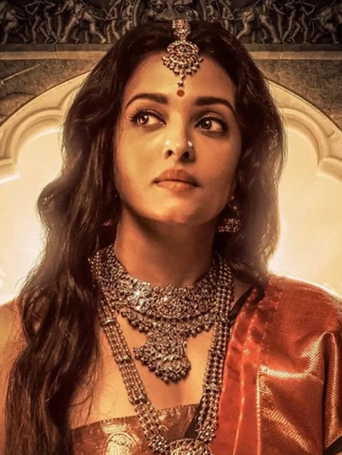 एखाद्याने किती सुंदर दिसावं ! ऐश्वर्याचे हे फोटो पाहून तुम्हीही असंच म्हणाल...