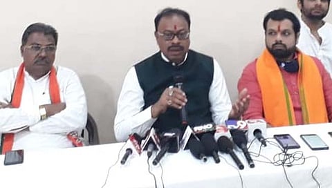 सरकारमधील मंत्र्यांचे शरद पवारांनी प्रशिक्षण घेतले पाहिजे : चंद्रशेखर बावनकुळे