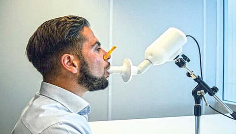 कोरोना चा छडा लावणारा ब्रिद अॅनालायझर