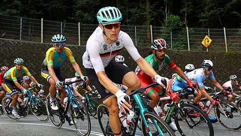 वर्णद्वेष : जर्मनी ऑलिम्पिक सायकलिंग संघाच्या संचालकाला घरी पाठवले