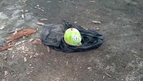 पुणे : पाबळच्या स्मशानभूमीत काळी जादू; मुलीच्या फोटोला लिंबू आणि टाचणी