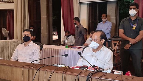 दहिहंडी रद्दचा निर्यण मुख्यमंत्री उद्धव ठाकरे यांनी घेतला असल्याची माहिती उपमुख्यमंत्री अजित पवार यांनी दिली.