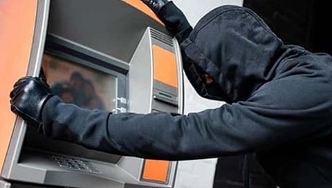 उचगाव येथे मुख्य चौकातील एटीएम फोडणार्या टोळीला बेड्या