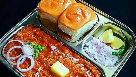 पावभाजी चमचमीत लालभडक घरच्याघरी कशी कराल?