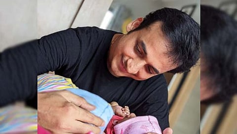 संकर्षण कऱ्हाडे झाला जुळ्या मुलांचा बाबा, पहिला फोटो व्हायरल