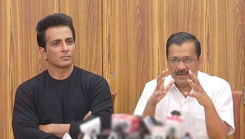 सोनू सूदनं घेतली मुख्यमंत्री अरविंद केजरीवाल यांची भेट