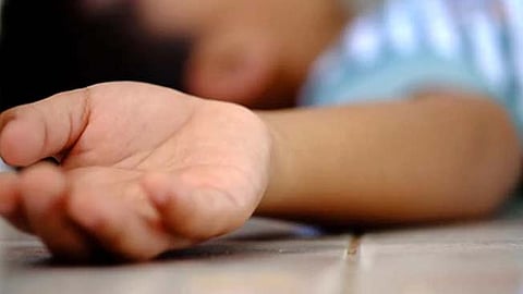 Child Dies During Play |