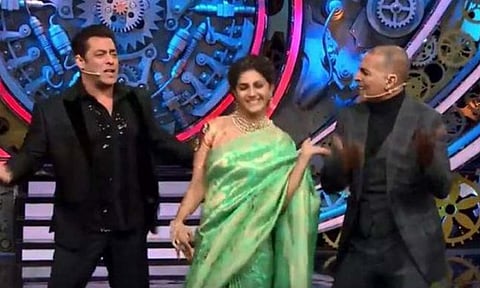 सलमान सपना चौधरीला म्हणाला, ‘मुझसे शादी करोगी’