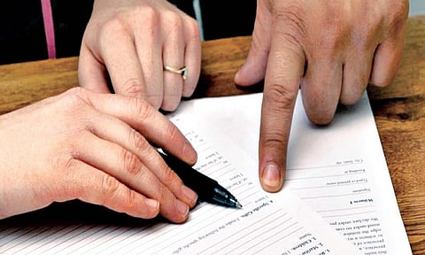 विवाहानंतर नॉमिनेशन बदललंय ना; नियम काय सांगतात?