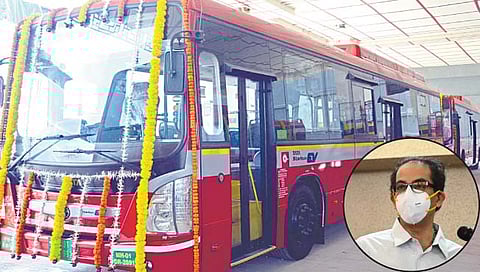 मुख्यमंत्री उद्धव ठाकरे म्हणाले परिस्थितीनुसार लोकलबाबत निर्णय