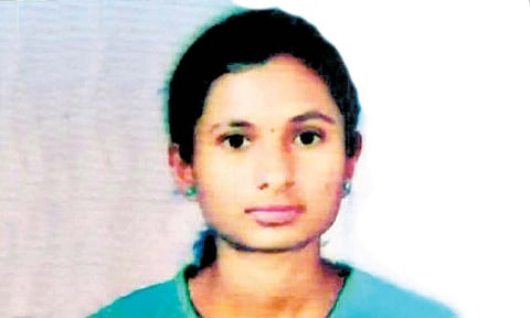 कोल्हापूर : बापानेच मुलीला पुलावरून ढकलले? मृतदेह कर्नाटकात