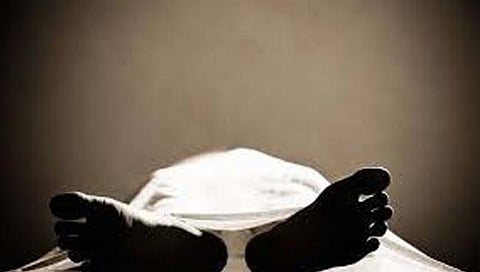 बीड : केज येथे आढळला अर्धवट जळालेला मानवी मृतदेह