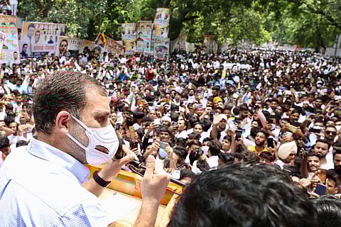 संसद घेराव : हम दो हमारे दो की सरकार आहे तोपर्यंत तरुणांना रोजगार नाही