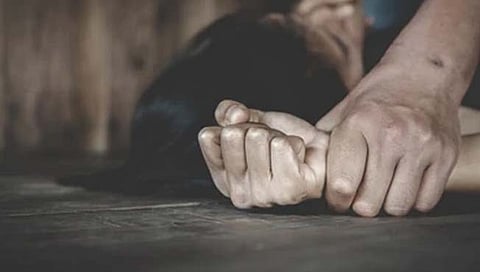 नाशिकच्या प्रबुद्ध नगरात अल्पवयीन मुलीवर लैंगिक अत्याचार, युवकाला अटक