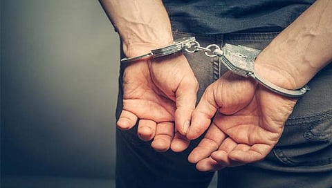 कोल्हापूर : चाकुचा धाक दाखवून तरुणीवर बलात्कार ; तरूणास सक्त मजुरी