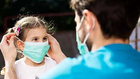 अमेरिका, इंग्लंडमध्ये मुलांमधील कोरोना संसर्ग वाढला आहे.