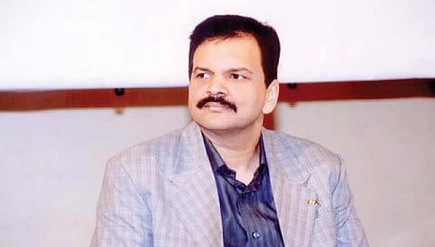 बहुआयामी शिक्षण घ्या : दीपक शिकारपूर