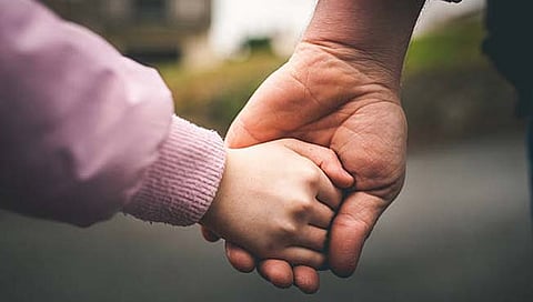 वडील लेकीला फोनवर म्हणाले, दहा मिनिटात येतो पण त्या क्षणानंतर…