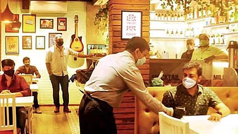 अनलॉक : राज्यातील सर्व दुकाने, हॉटेल्स रात्री १० पर्यंत राहणार सुरु