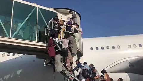 Afghanistan crisis Live : काबूल विमानतळावर ५ जणांचा मृत्यू